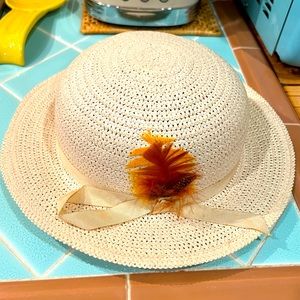 1950s Womens straw hat. Perfect vintage condition